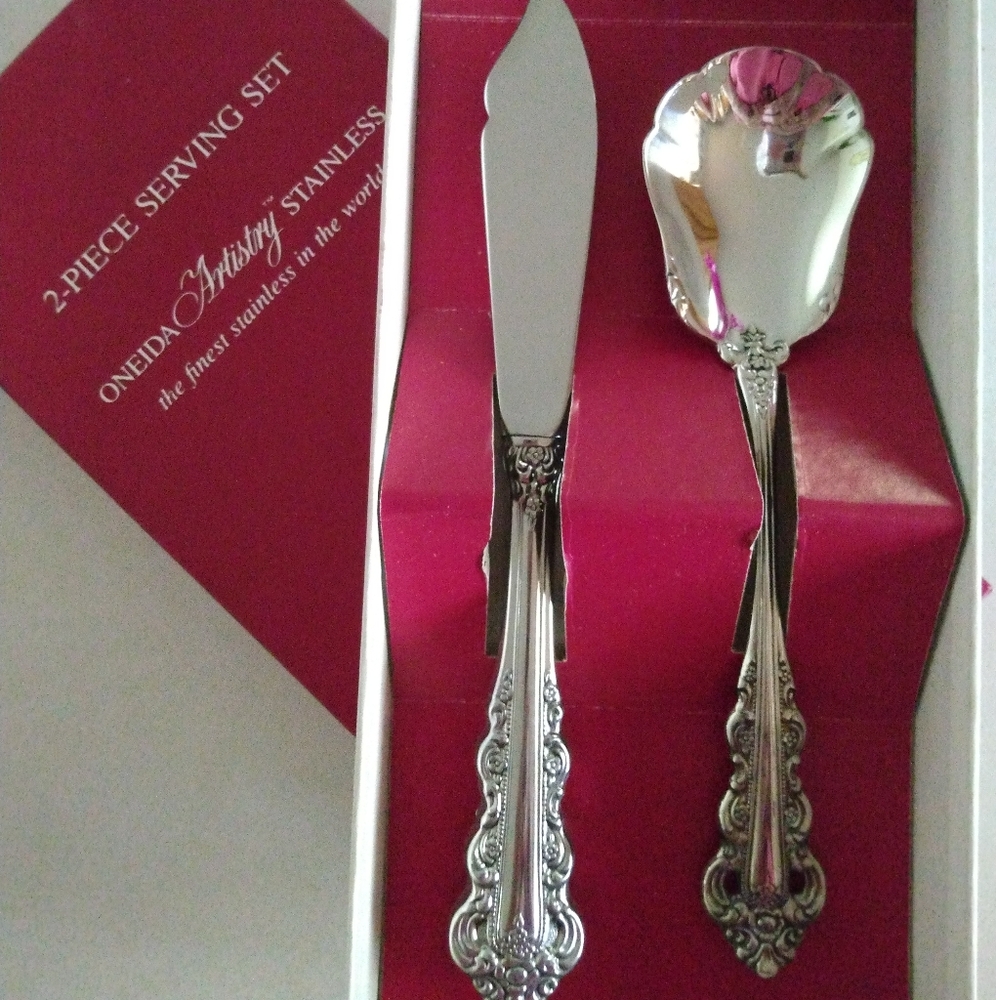 Oneida Artistry SOUTHERN BAROQUE Sugar Spoon/Knife 2pc Gift Set